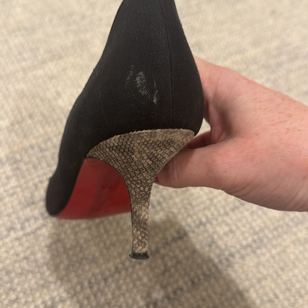 Louboutin Black Pumps With Python Straps, Scallop… - image 7